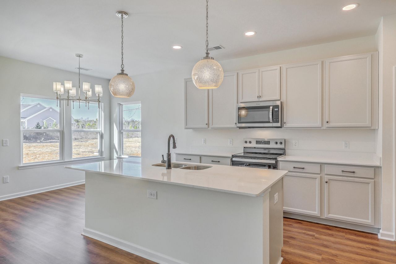 505 New Regenia Place Photo 9