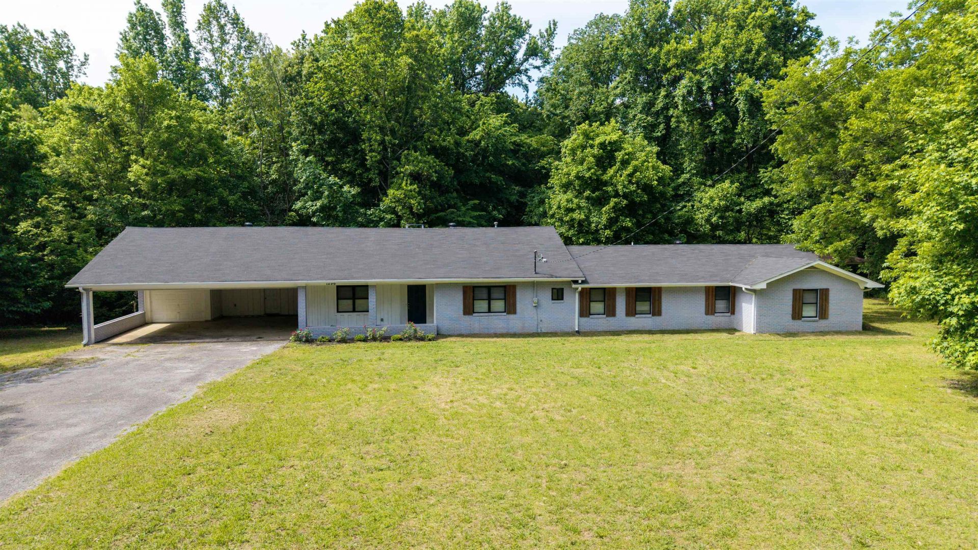 1296 Monasco Rd, Millington, TN 38053 Main Photo