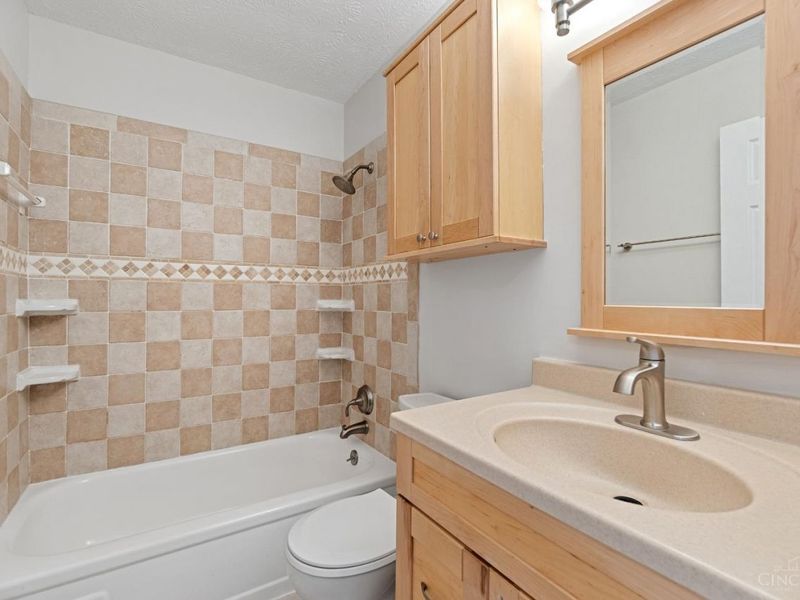 7121 Woodridge Drive, Cincinnati, OH 45230 Photo 13