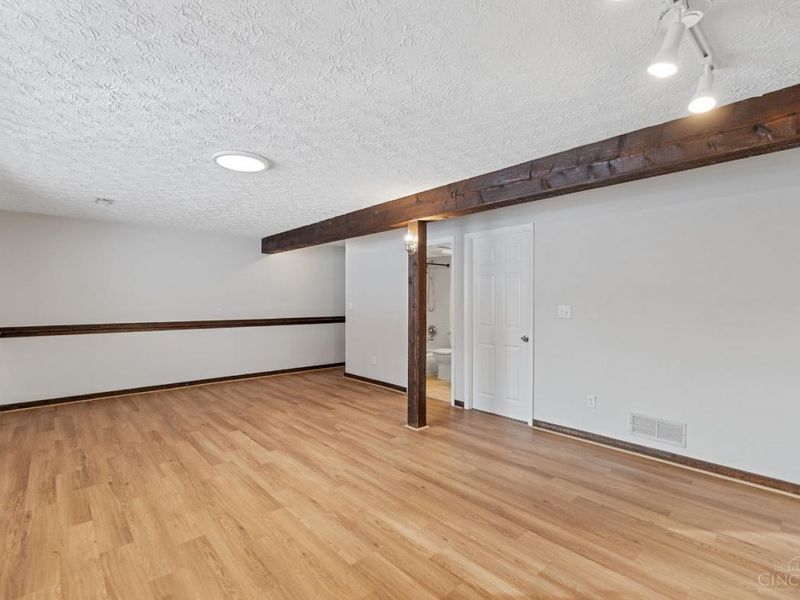 7121 Woodridge Drive, Cincinnati, OH 45230 Photo 20