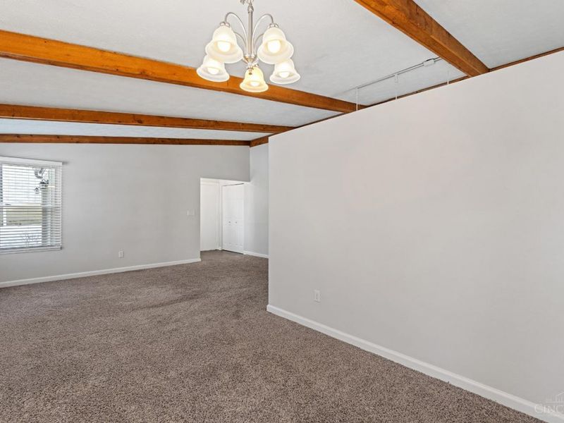 7121 Woodridge Drive, Cincinnati, OH 45230 Photo 3