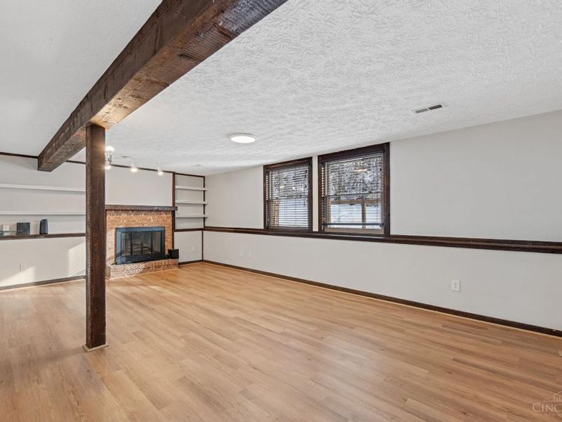 7121 Woodridge Drive, Cincinnati, OH 45230 Photo 4