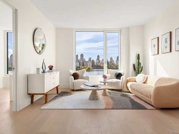 30-55 Vernon Boulevard, Unit 3J, Astoria, NY 11102