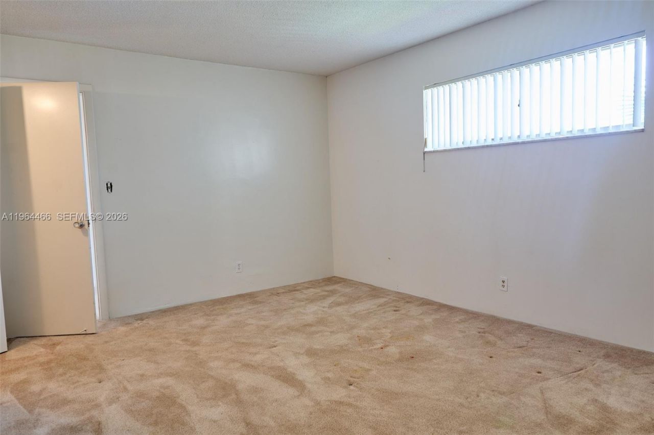 2724 S Garden Dr S, Unit 205, Lake Worth, FL 33461 Photo