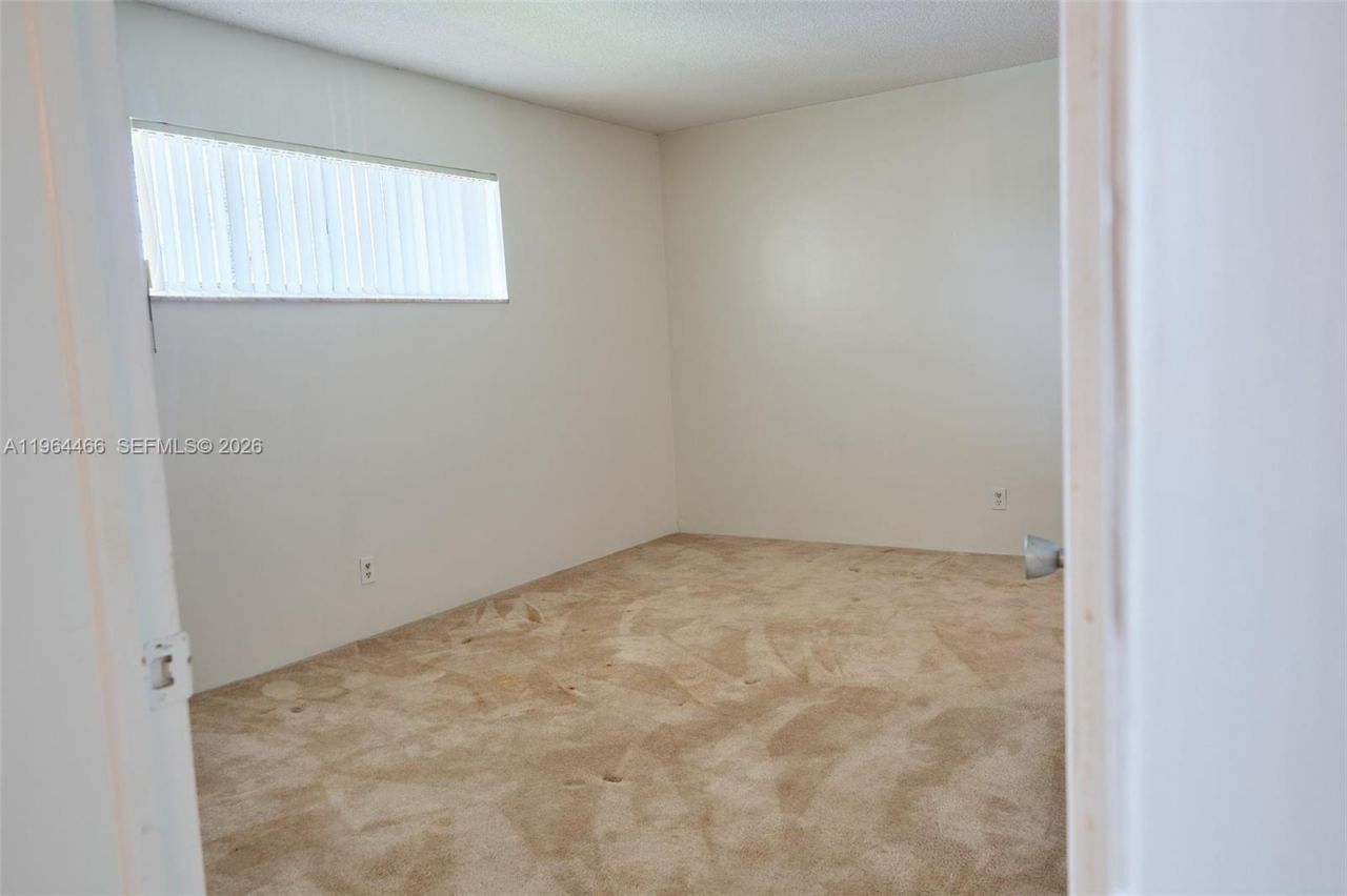 2724 S Garden Dr S, Unit 205, Lake Worth, FL 33461 Photo
