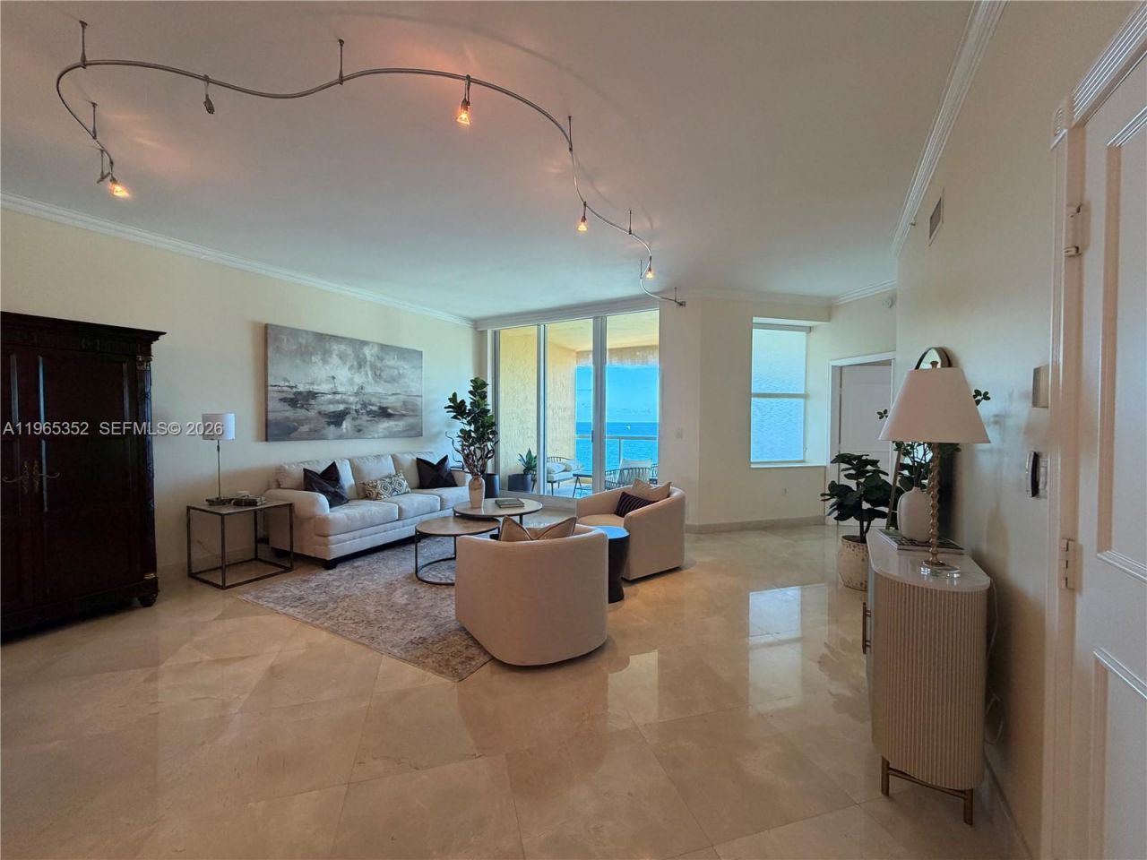 Please Call For Address, Unit 24D, Fort Lauderdale, FL 33305 Photo