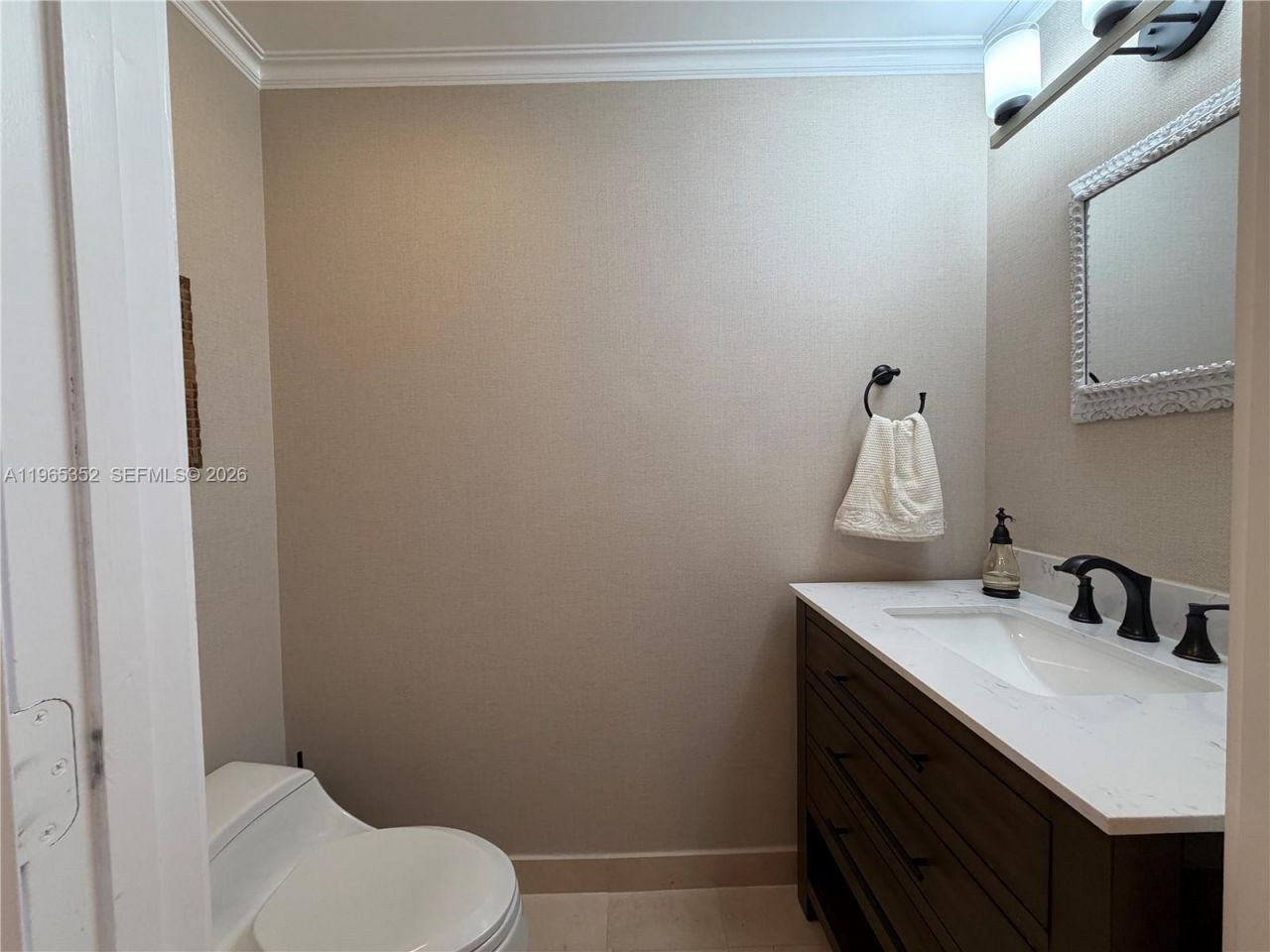 Please Call For Address, Unit 24D, Fort Lauderdale, FL 33305 Photo