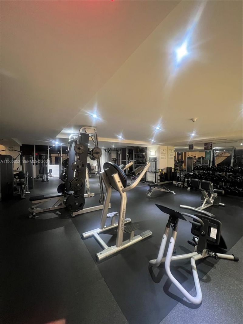 Please Call For Address, Unit 24D, Fort Lauderdale, FL 33305 Photo