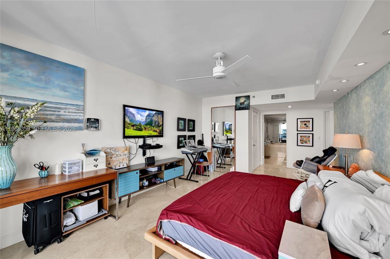 1830 S Ocean Dr, Unit 4708, Hallandale Beach, FL 33009 Photo