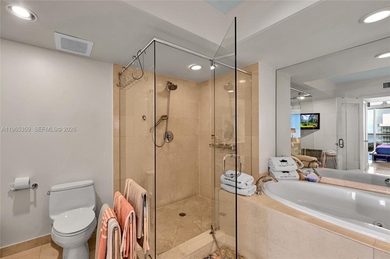 1830 S Ocean Dr, Unit 4708, Hallandale Beach, FL 33009 Photo