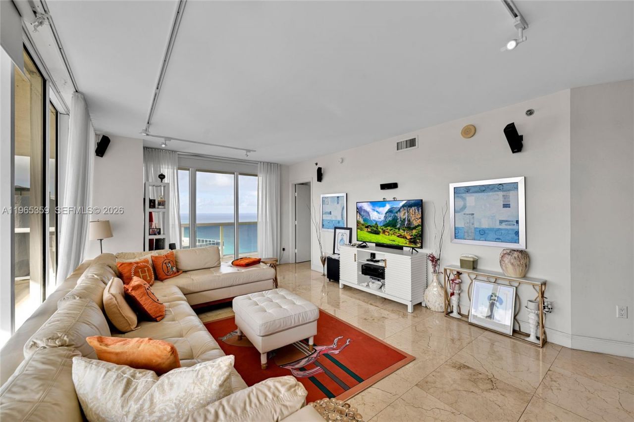 1830 S Ocean Dr, Unit 4708, Hallandale Beach, FL 33009 Photo