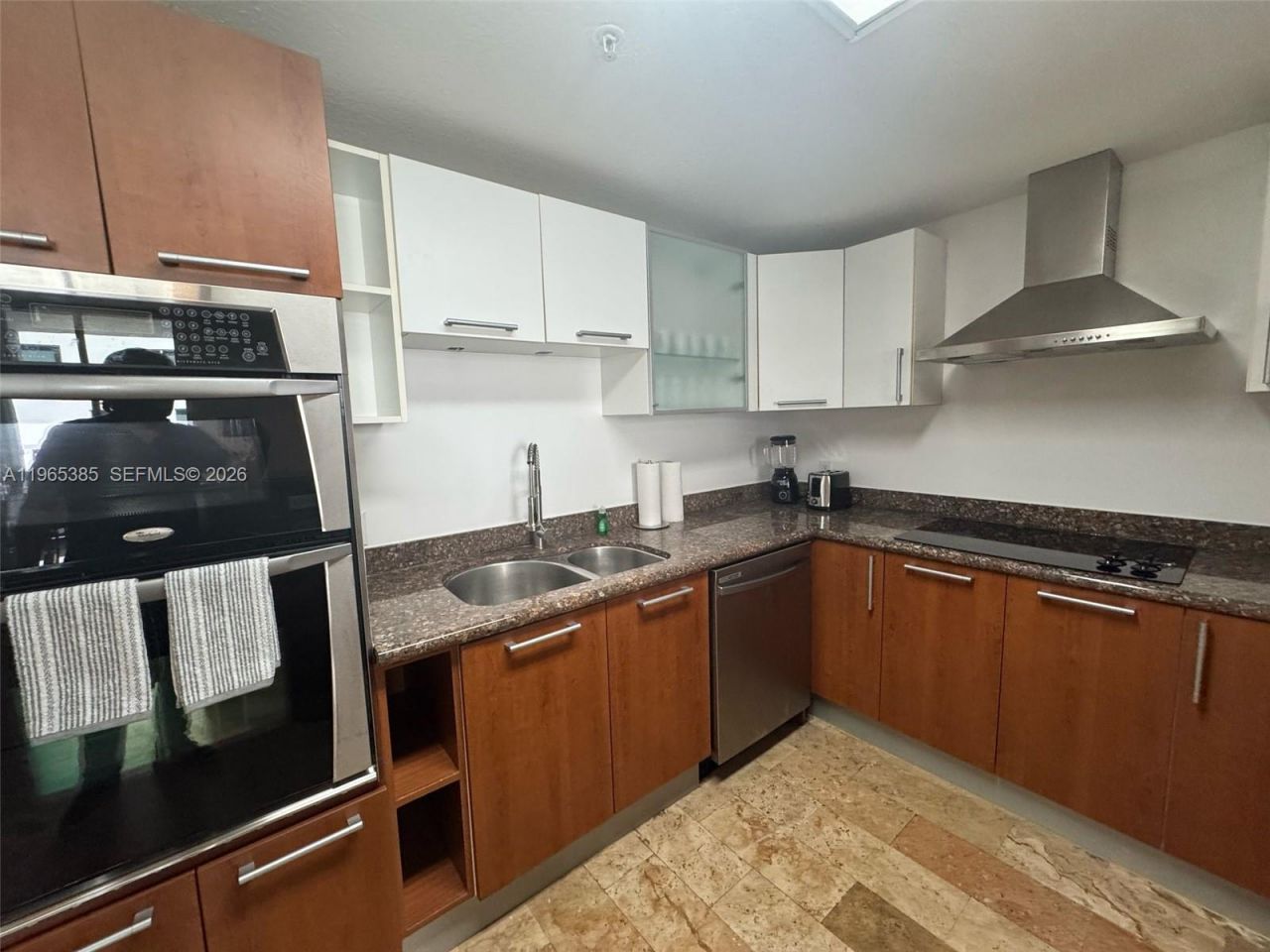 170 SE 14th St , Unit 1108, Miami, FL 33131 Photo