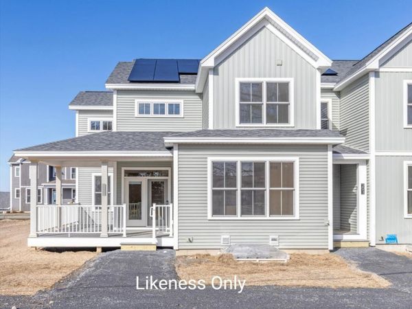 427 Old Farm Road, South Burlington, VT 05403