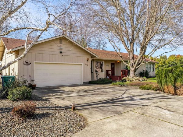 1462 Darneille Lane, Grants Pass, OR 97527
