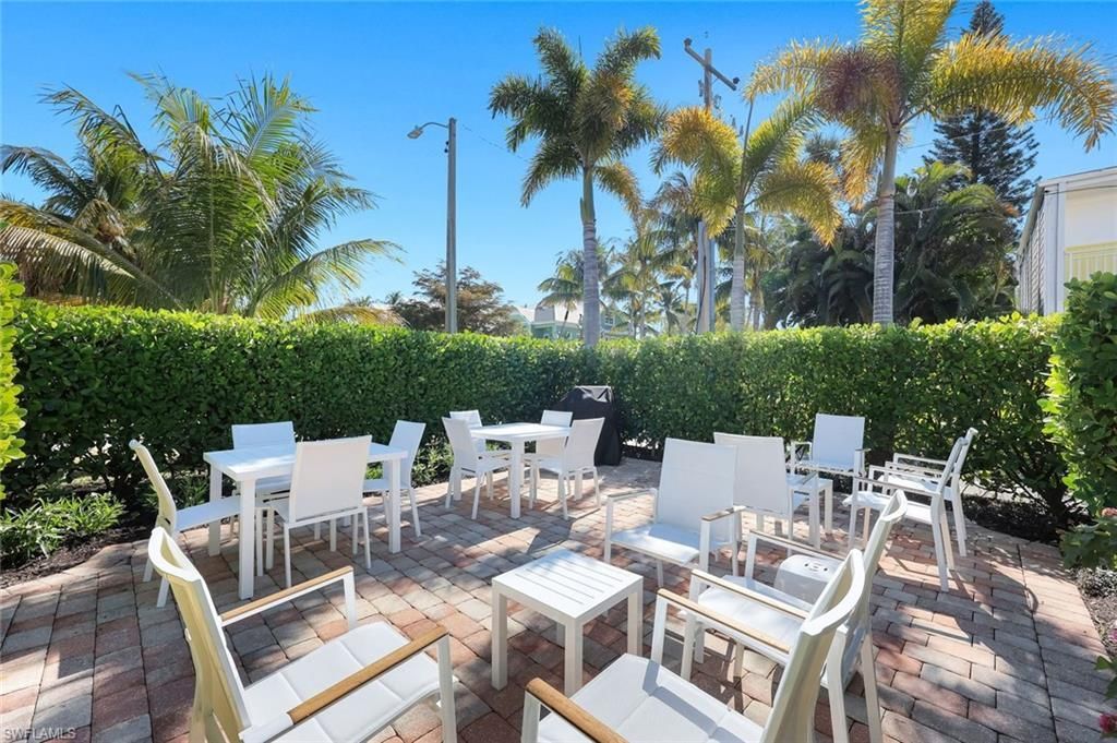 280 2nd Ave S, Unit 103, Naples, FL 34102 Photo