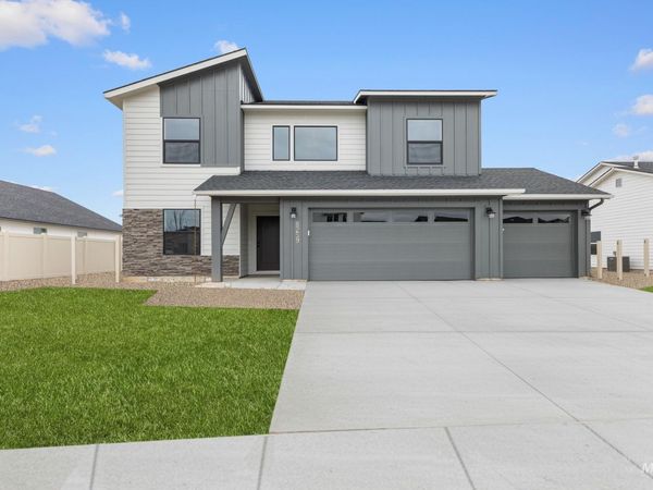 8259 E Bright Angel Dr, Nampa, ID 83687