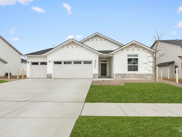 8269 E Bright Angel Dr, Nampa, ID 83687