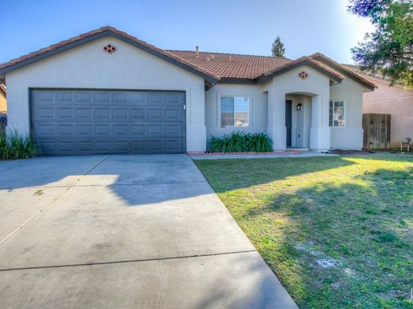 11815 Darlington Avenue, Bakersfield, CA 93312