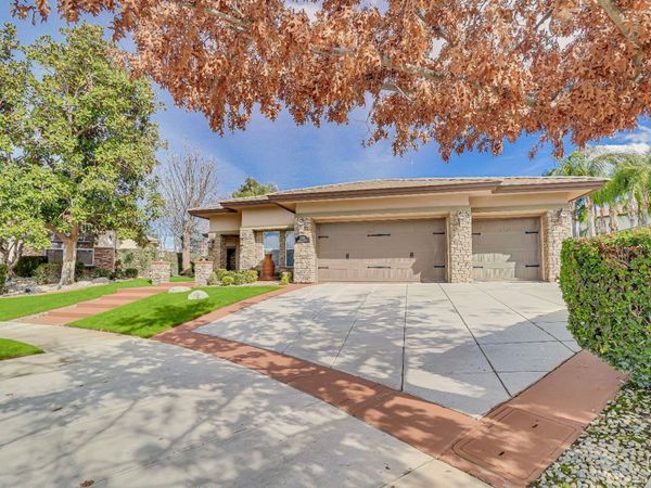 1704 Briercliff Court, Bakersfield, CA 93311