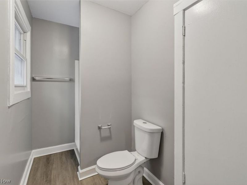 10520 Everton Avenue, Cleveland, OH 44108 Photo 22