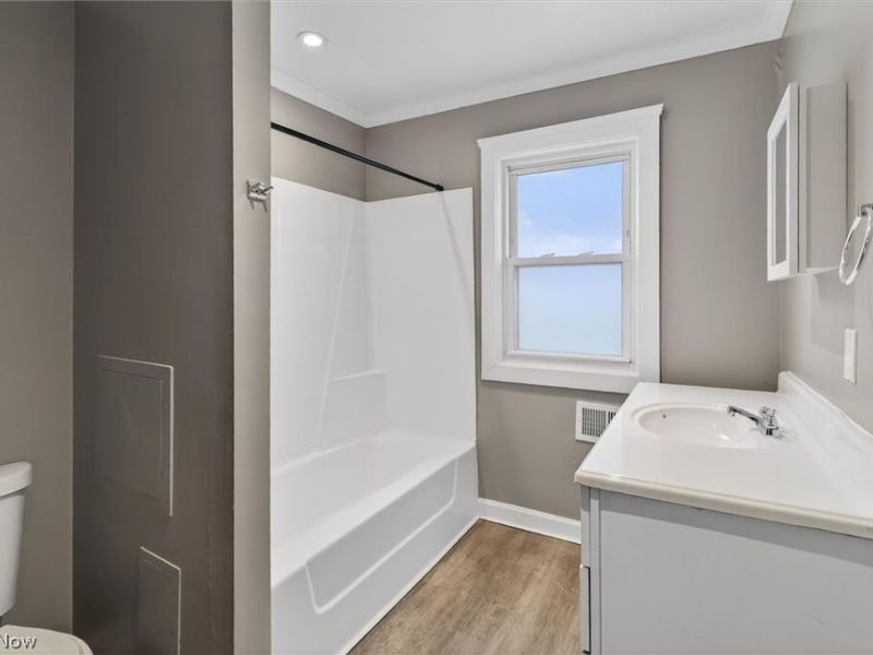 10520 Everton Avenue, Cleveland, OH 44108 Photo 25