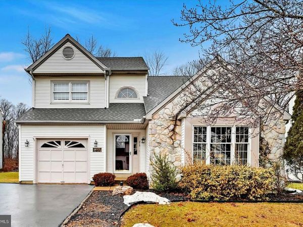 213 BEATRICE LANE, ASTON, PA 19014