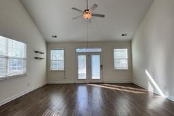 608 Ravensridge Lane photo 4