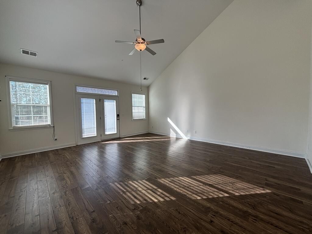 608 Ravensridge Lane Photo 5