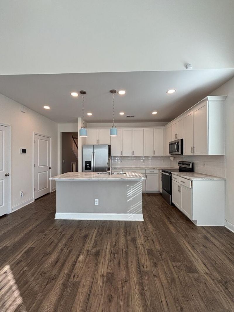 608 Ravensridge Lane Photo 8