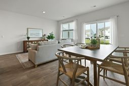 317 Bluebell Way photo 4