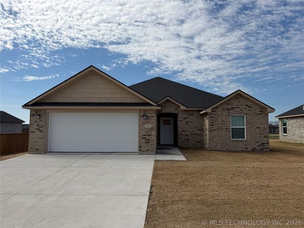 3033 Secretariat Street , Durant, OK 74701