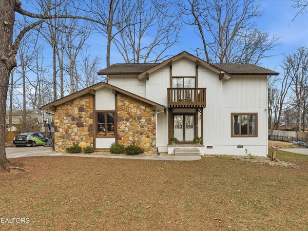 7940 Castlecomb Rd, Powell, TN 37849
