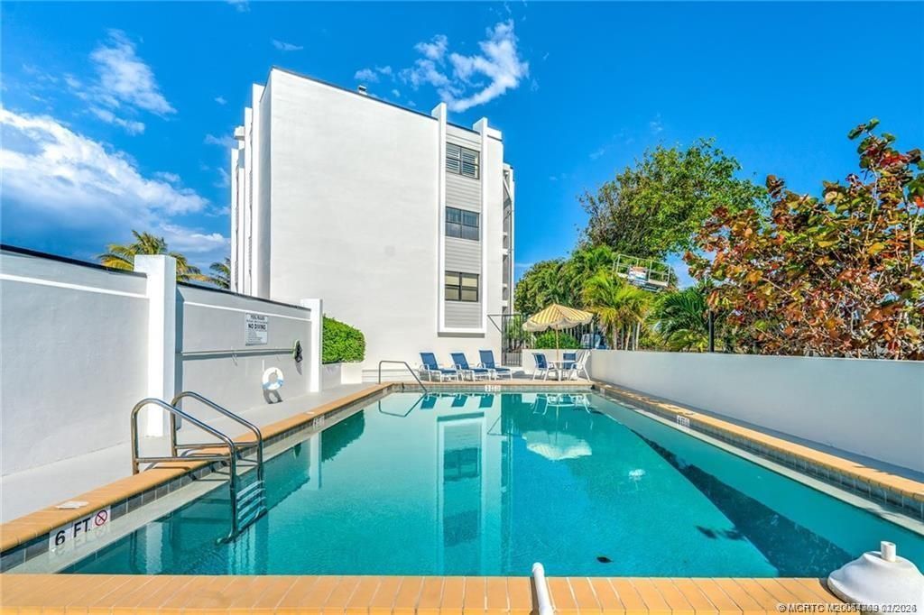1289 NE Ocean Boulevard, Unit 6, Stuart, FL 34996 Photo