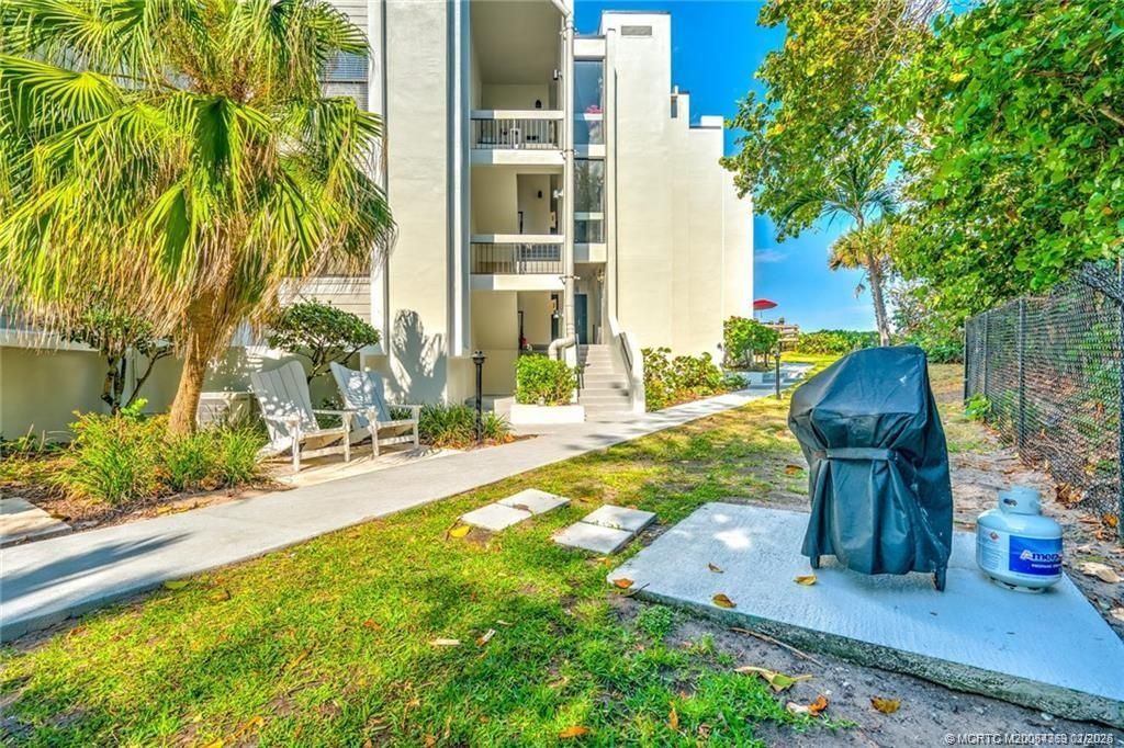 1289 NE Ocean Boulevard, Unit 6, Stuart, FL 34996 Photo