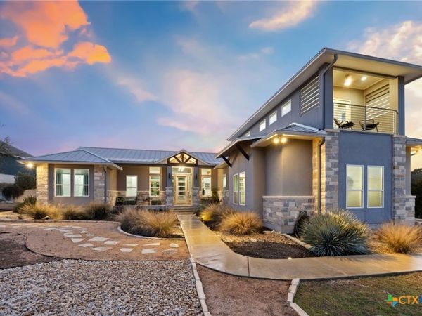 223 Oak Shores Drive, Canyon Lake, TX 78133