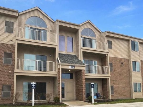 39021 Prentiss Street, Harrison Twp, MI 48045