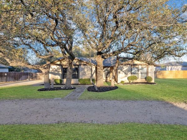 2206 Castlewood TRL, Leander, TX 78641