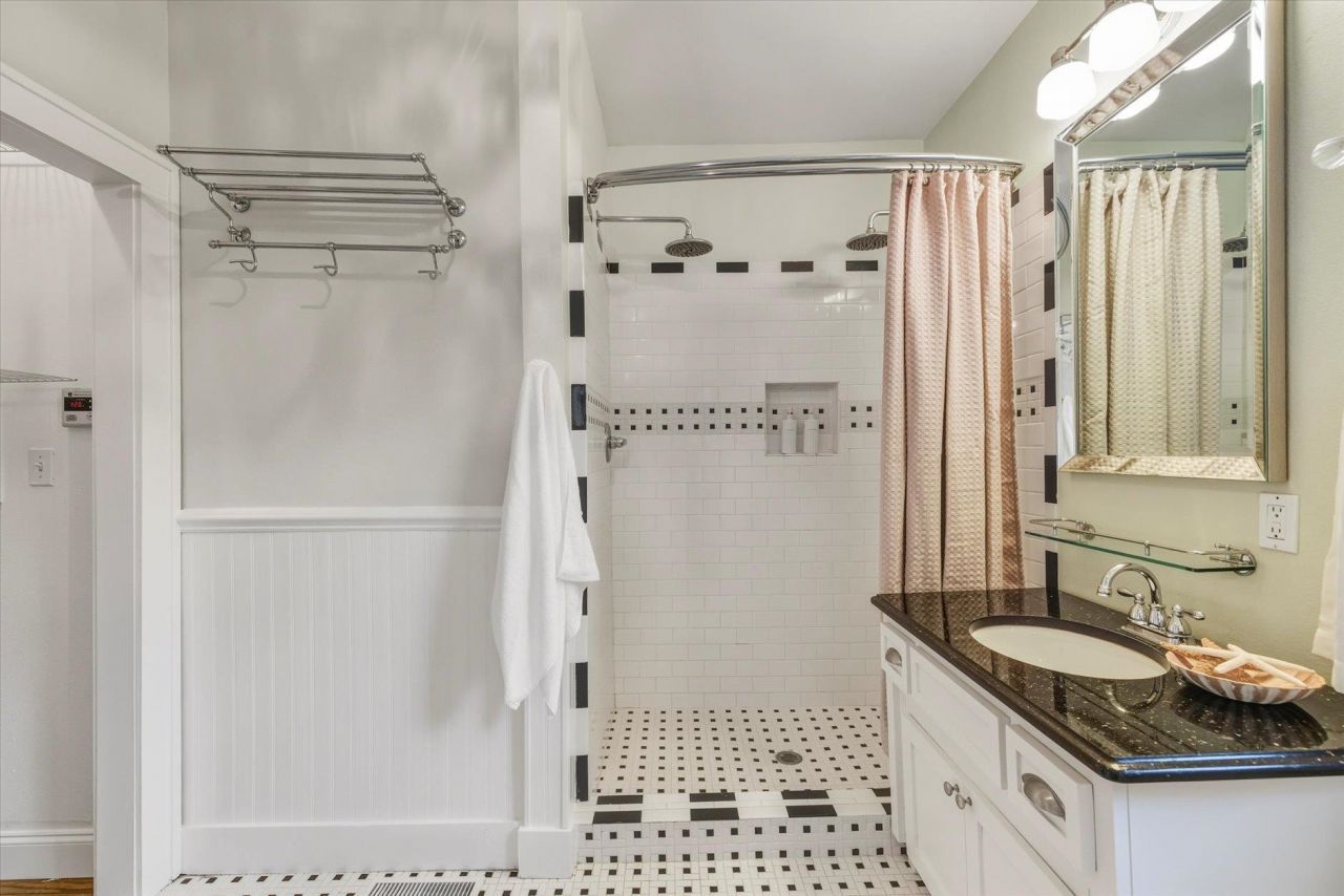 730 E 6th Avenue, Unit 2, Tallahassee, FL 32303 Photo