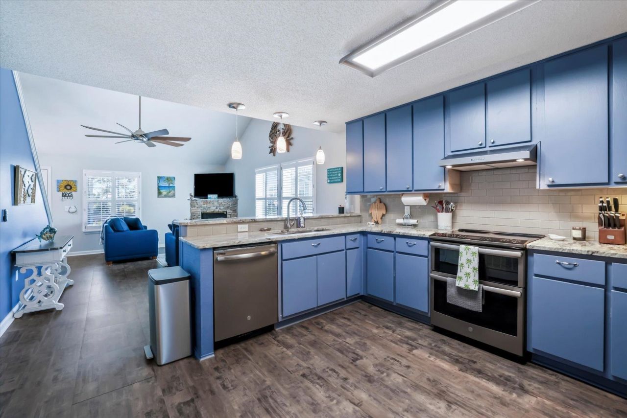 695 A6 Mashes Sands Road, Unit A6, Panacea, FL 32346 Photo