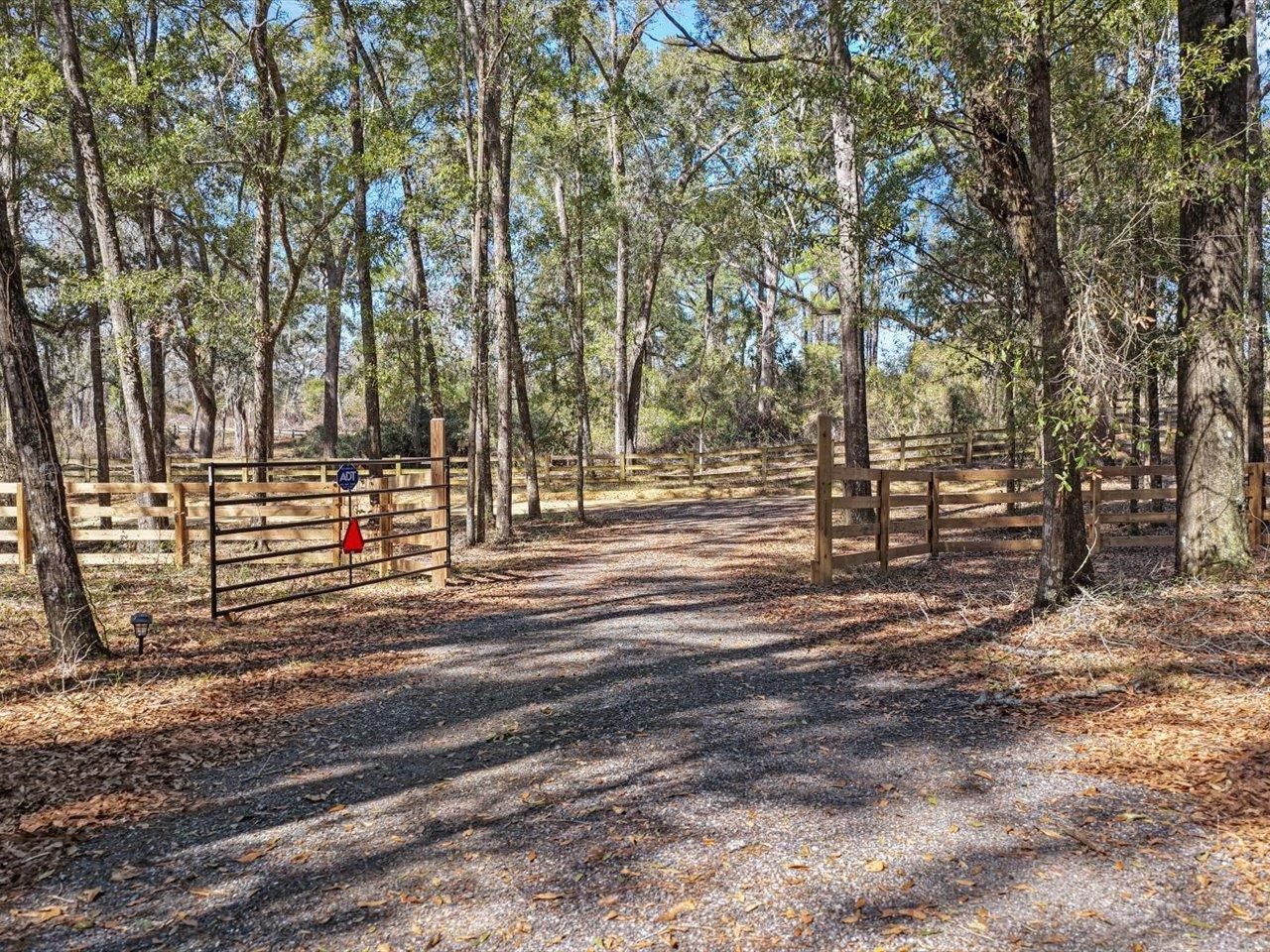 609 NW Circle Road , Madison, FL 32340 Photo