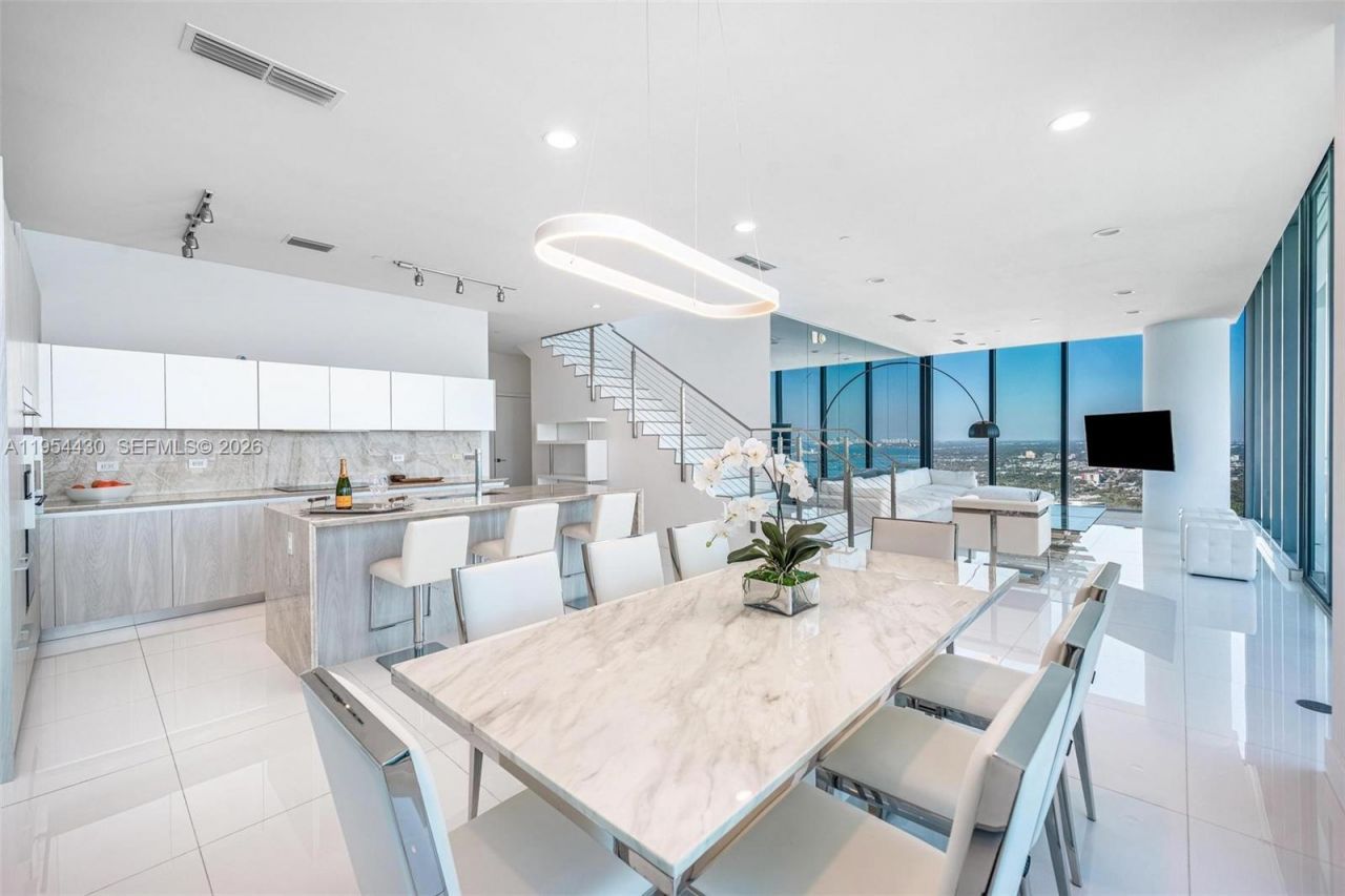 3131 NE 7th Ave, Unit UPH5303, Miami, FL 33137 Photo