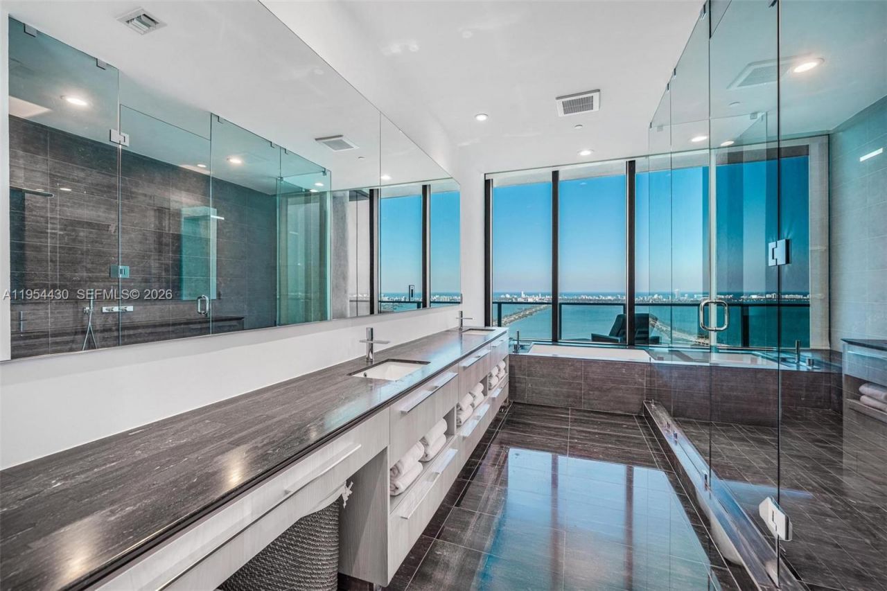 3131 NE 7th Ave, Unit UPH5303, Miami, FL 33137 Photo