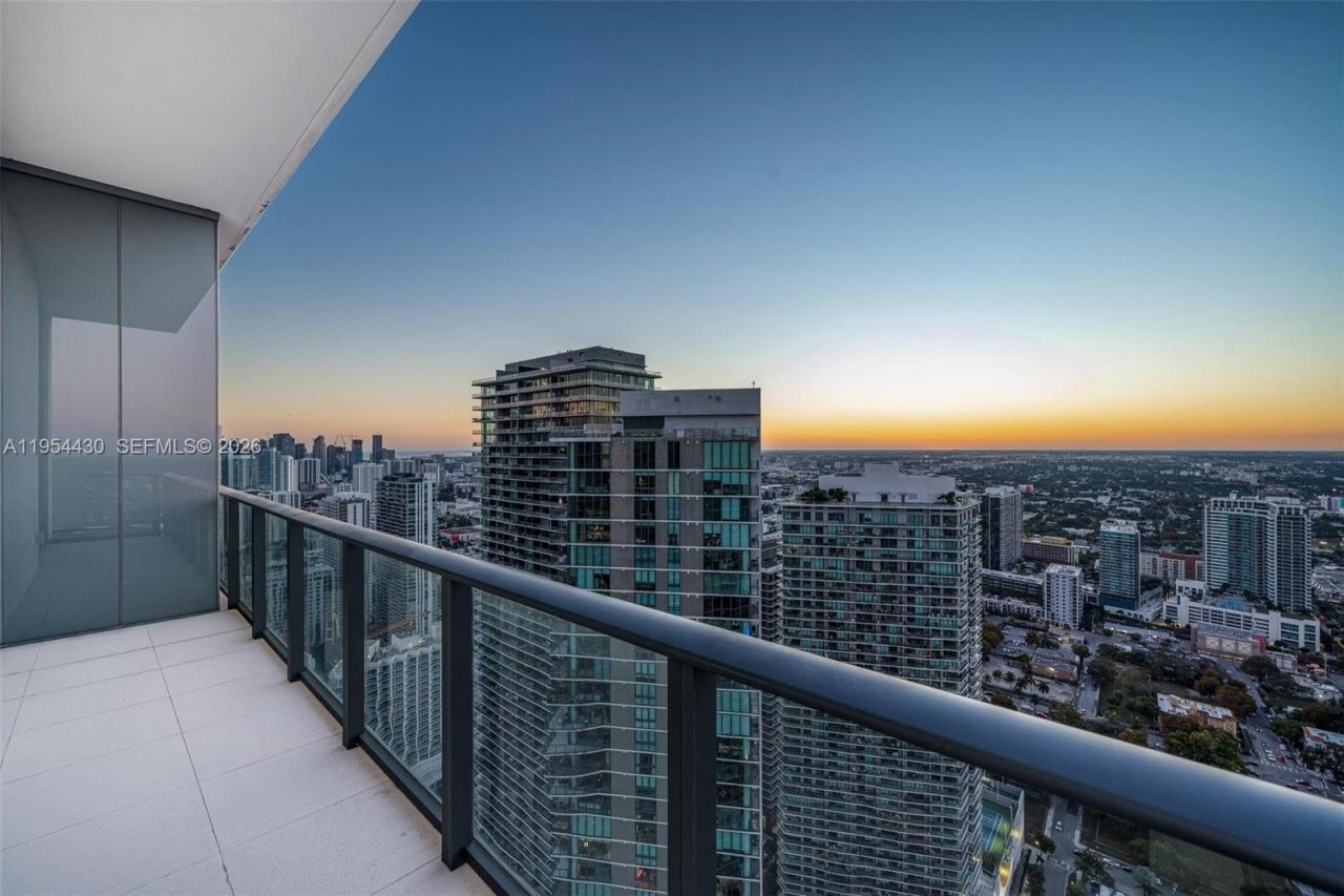 3131 NE 7th Ave, Unit UPH5303, Miami, FL 33137 Photo