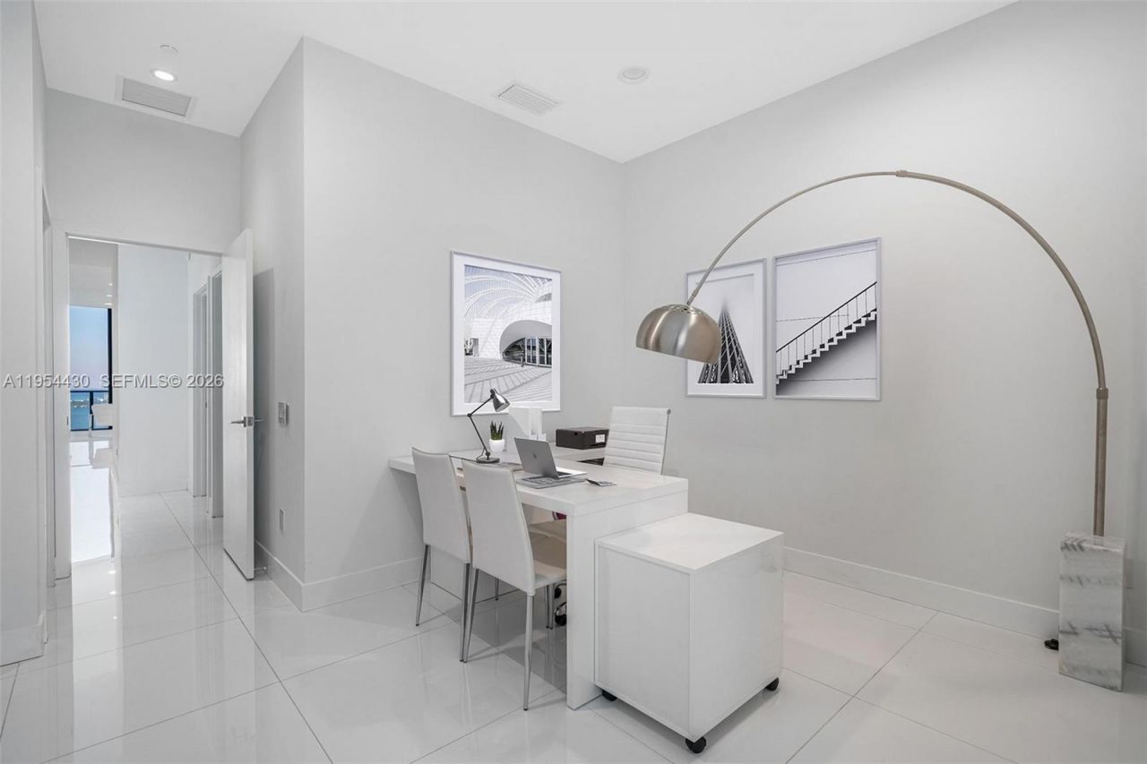 3131 NE 7th Ave, Unit UPH5303, Miami, FL 33137 Photo