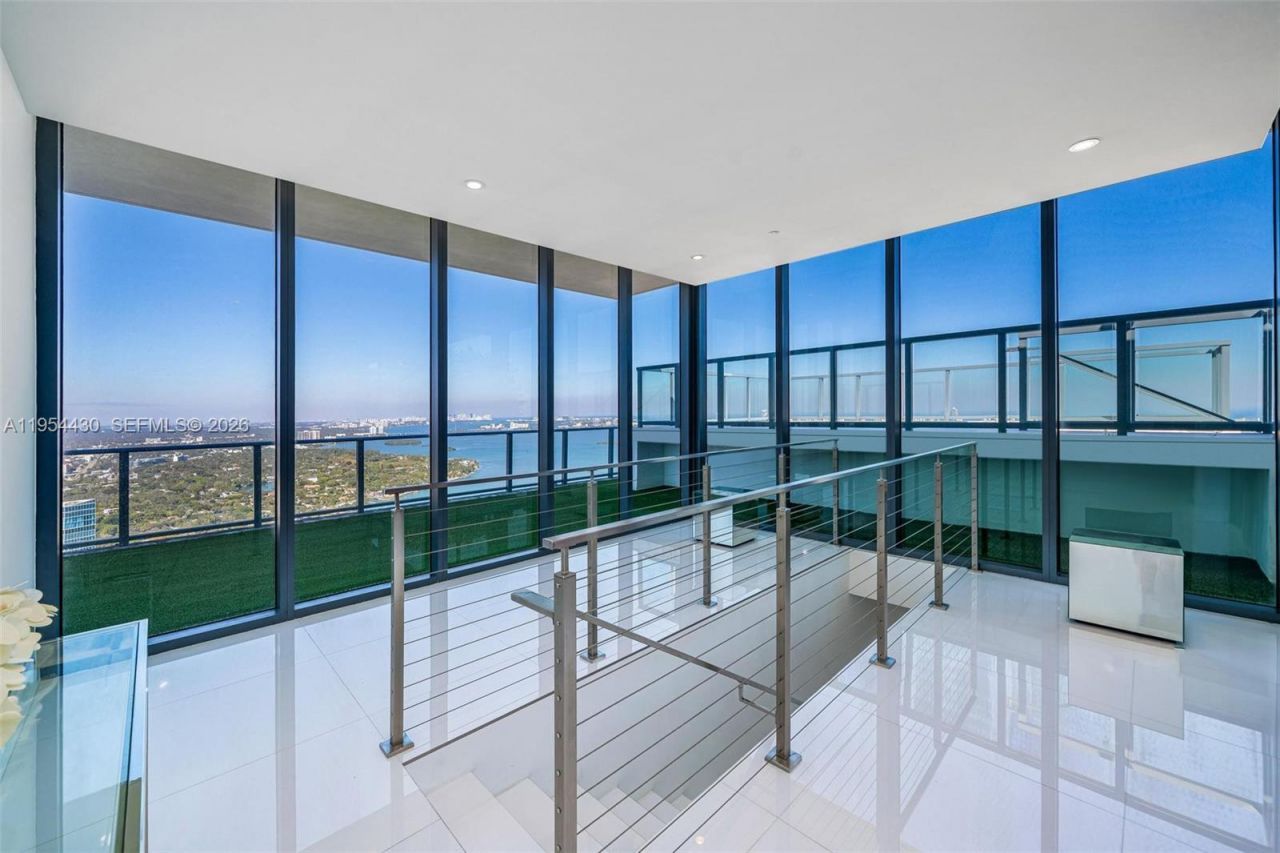 3131 NE 7th Ave, Unit UPH5303, Miami, FL 33137 Photo