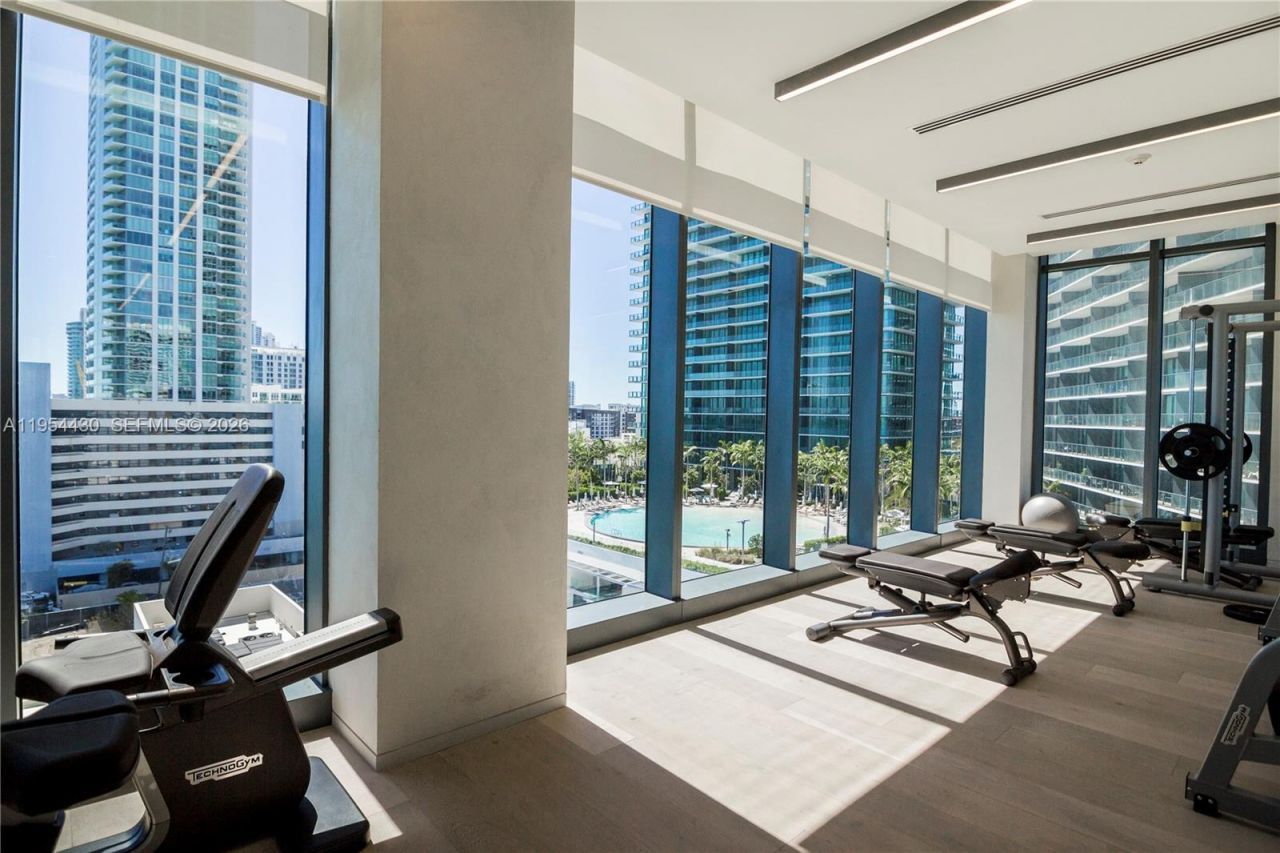 3131 NE 7th Ave, Unit UPH5303, Miami, FL 33137 Photo