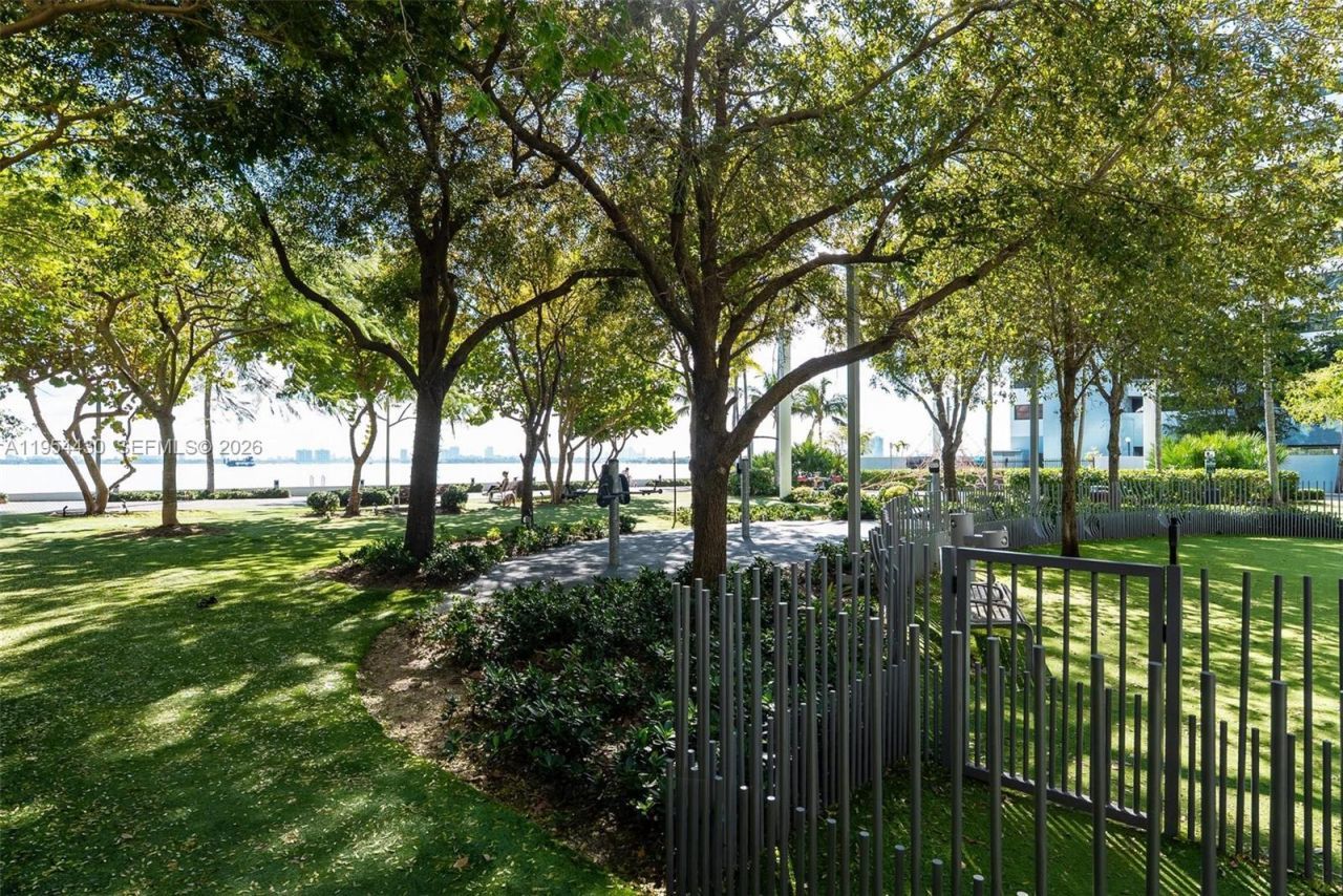 3131 NE 7th Ave, Unit UPH5303, Miami, FL 33137 Photo