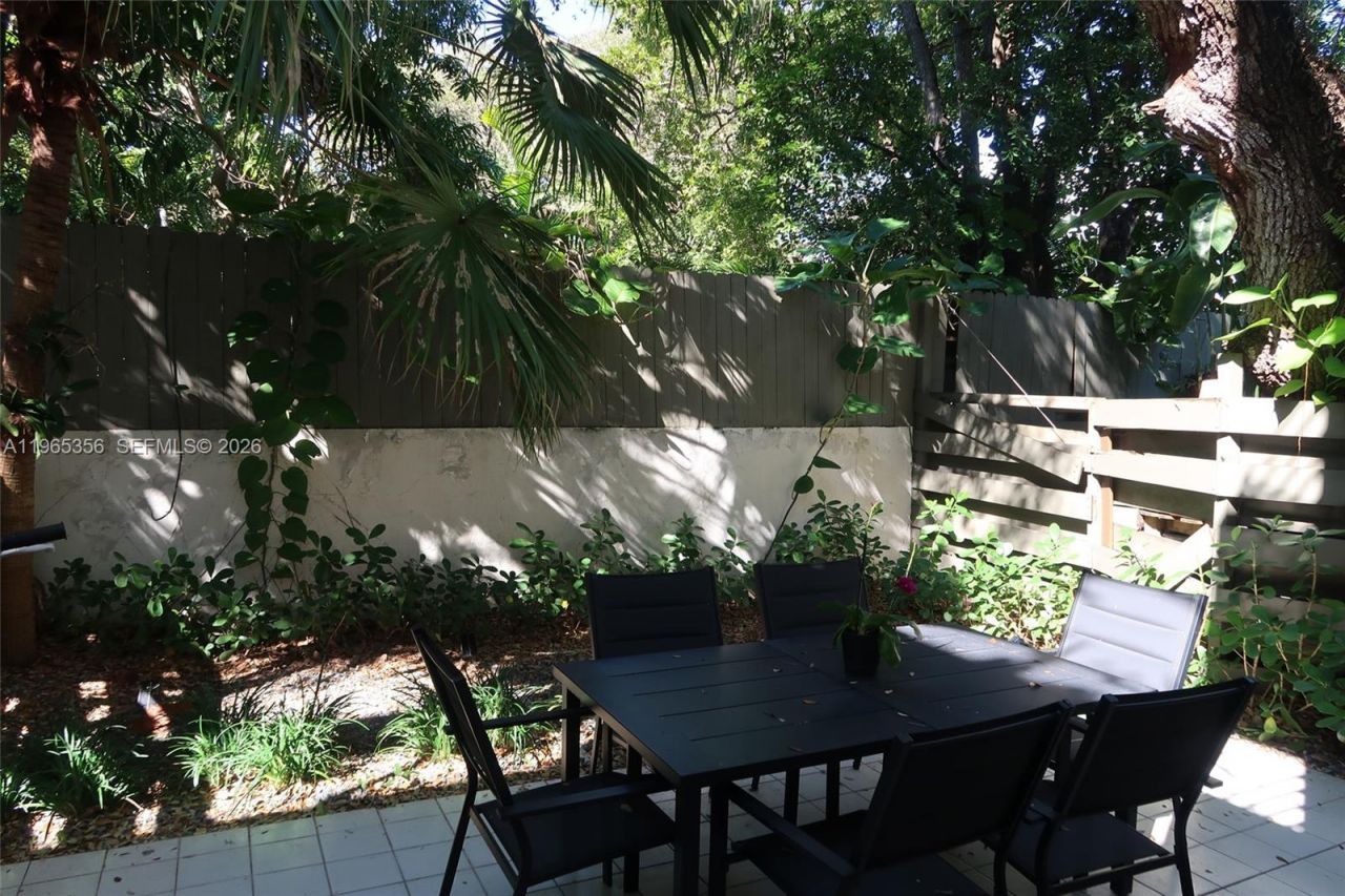 3034 SW 27th Ave, Unit 4, Miami, FL 33133 Photo