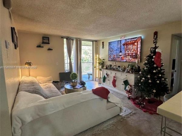 4025 W Mcnab Rd, Unit E208, Pompano Beach, FL 33069