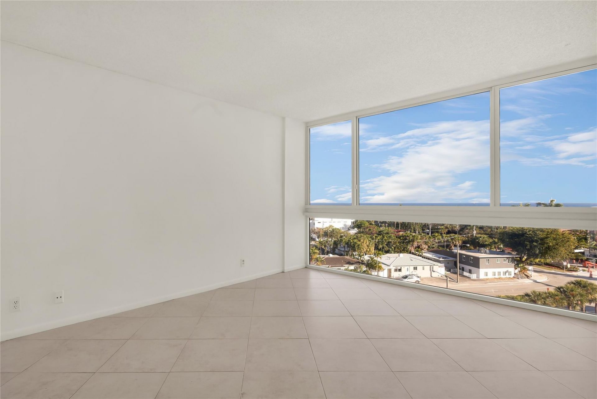 2715 N Ocean Boulevard, Unit 7D, Fort Lauderdale, FL 33308 Photo